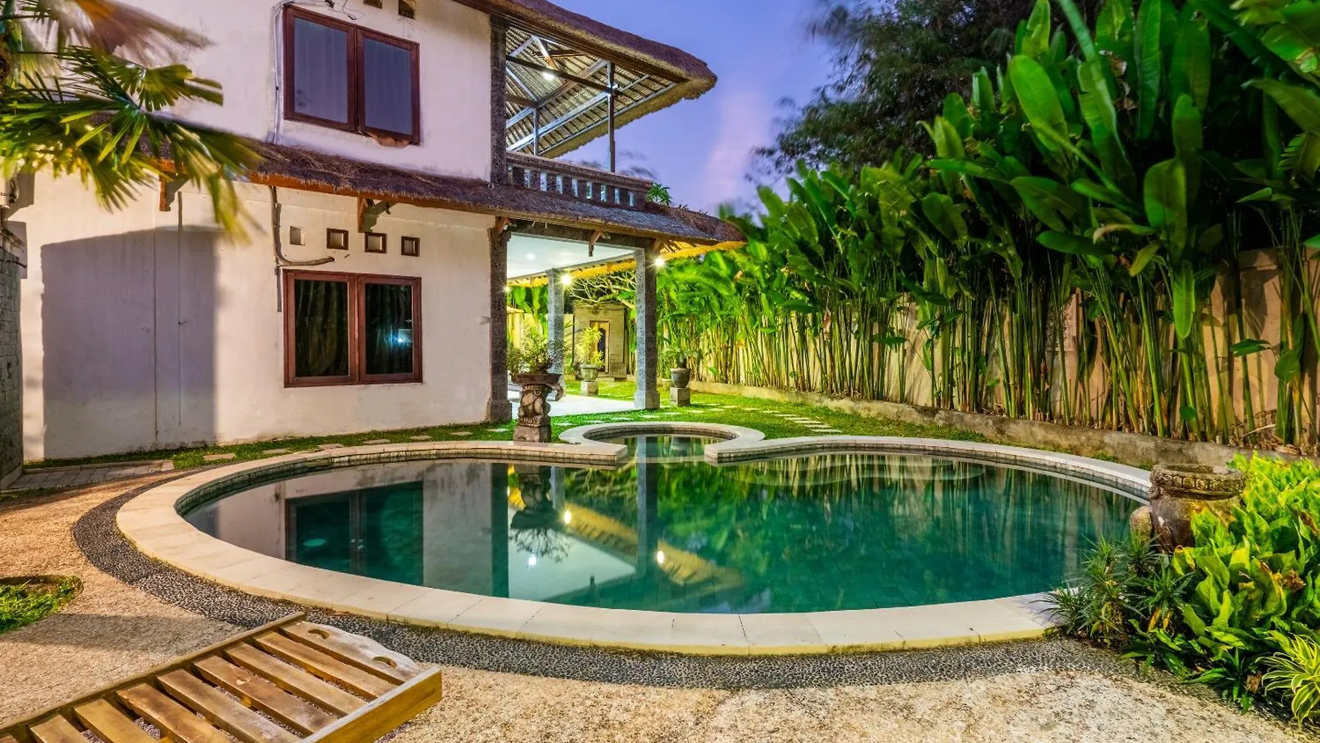 Bamboo Bali Villa 3 Seminyak  Seminyak (Bali)